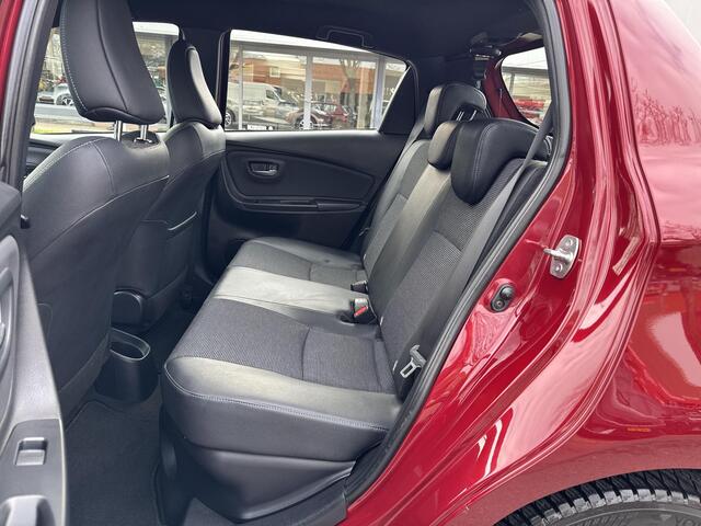 Toyota YARIS 1.5 Hybrid Executive | 06-10141018 Voor meer informatie