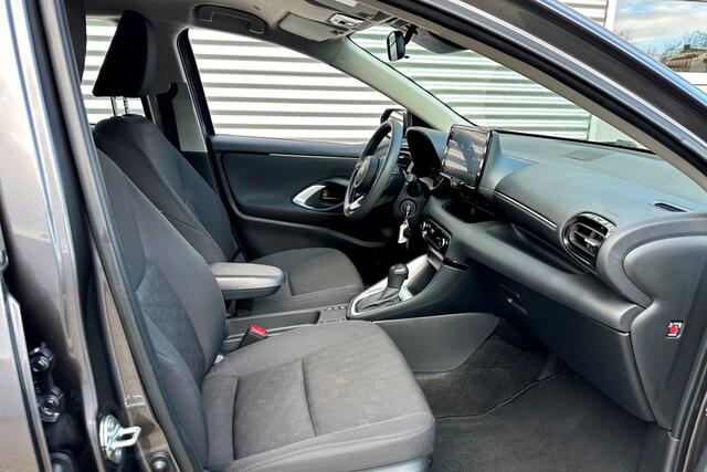 Toyota YARIS 1.5 Hybrid 115 Active Face-Lift