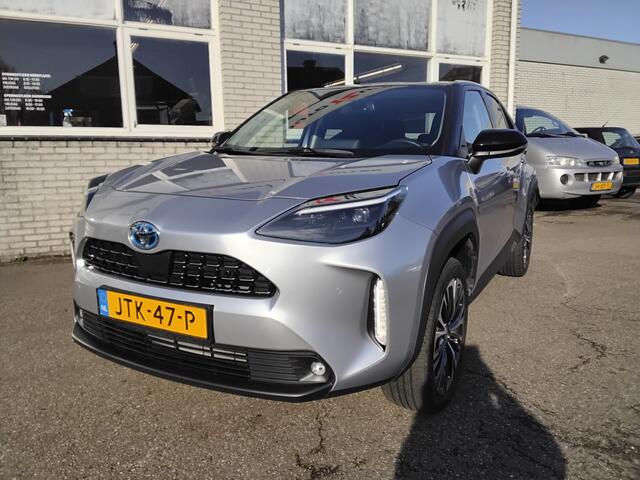 Toyota YARIS Cross 1.5 Hybrid Executive Trekhaak two tone blindspot