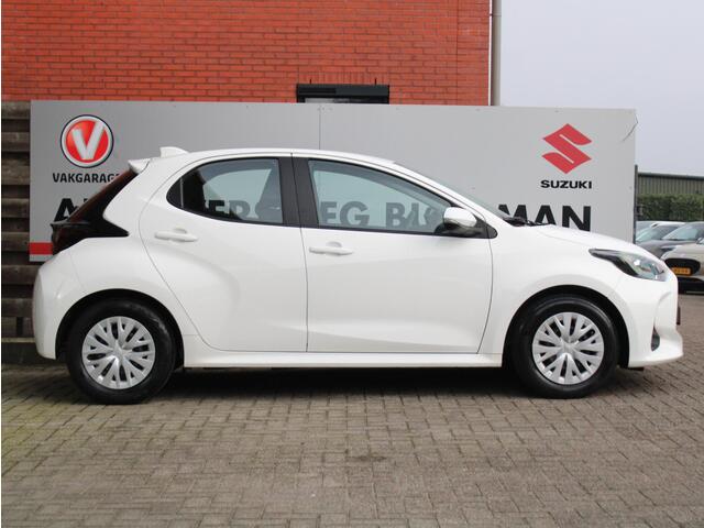 Toyota YARIS 1.0 VVT-i Active Achteruitrijcamera, Cruise Control Adaptief, Apple Carplay/Android Auto