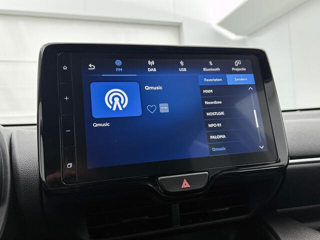 Toyota YARIS 1.5 Hybrid 115 Dynamic | BTW Voertuig | Stoel en stuurverwarming | Draadloos opladen |