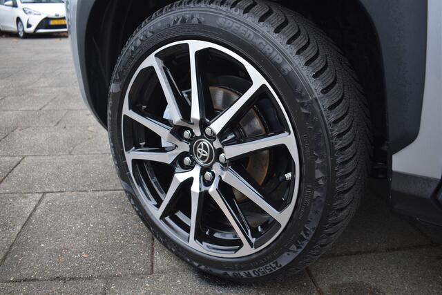 Toyota YARIS Cross 1.5 Hybrid 130 GR Sport Limited Automaat 130pk | Voorstoelen verwarmd | BSM | Achteruitrijcamera | Apple Carplay/Android Auto |