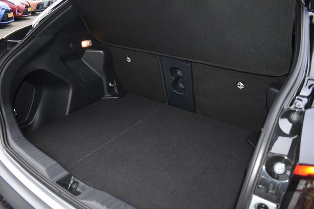 Toyota YARIS Cross 1.5 Hybrid 130 GR Sport Limited Automaat 130pk | Voorstoelen verwarmd | BSM | Achteruitrijcamera | Apple Carplay/Android Auto |