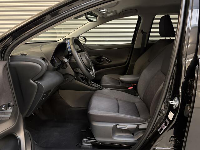 Toyota YARIS 1.5 HYBRID STYLE/PDC/DODE HOEK/STOEL STUUR VERW/CARPLAY/ENZ
