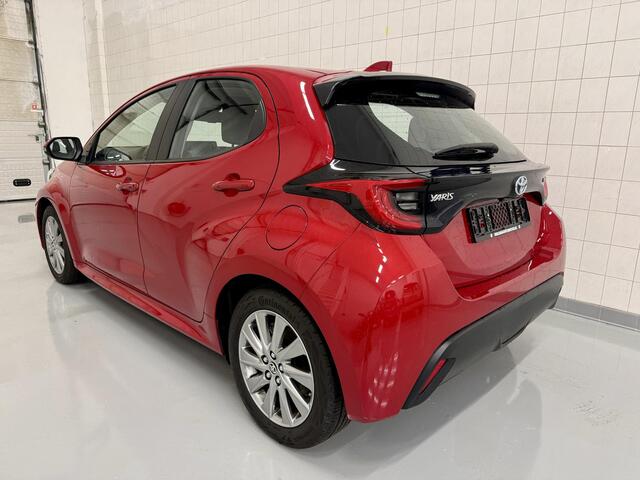 Toyota YARIS 1.5 Hybrid Head-up / Stuur & Stoelverwarming / Carplay / Camera