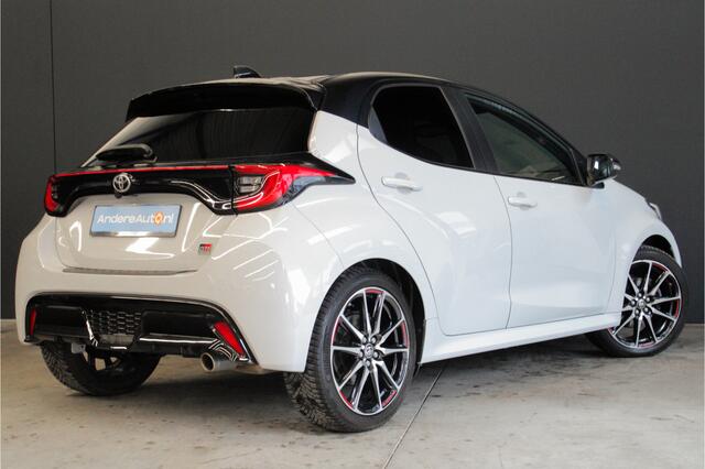 Toyota YARIS 1.5 Hybrid GR Sport |dealer onderhouden|leder alcantara|JBL|