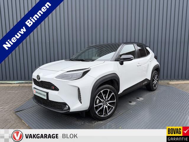 Toyota YARIS Cross 1.5 Hybrid GR Sport / Bi tone | Pano dak | JBL | Elektrische achterklep | Rijklaar!!!
