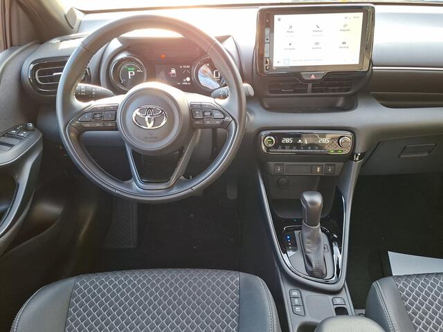 Toyota YARIS 1.5 Hybrid Executive limited | Trekhaak | Stoelverwarming | Half Leer