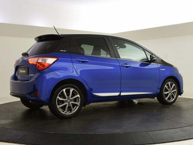 Toyota YARIS 1.5 Hybrid Bi-Tone | Navigatie | Keyless