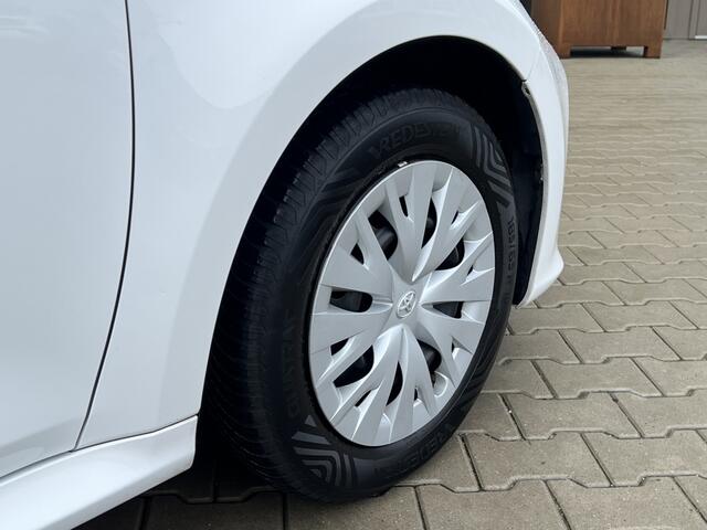 Toyota YARIS 1.5 Hybrid Comfort | All Seasons