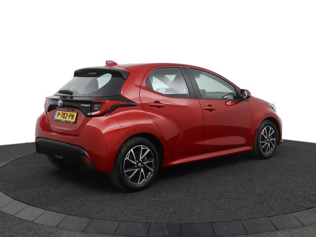 Toyota YARIS 1.5 Hybrid Dynamic | Navigatie | Cruisecontrol | Parkeercamera | Keyless |