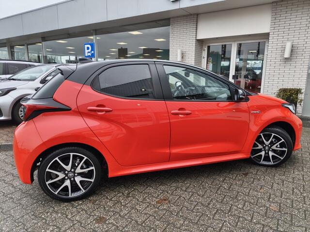 Toyota YARIS 1.5 Hybrid Launch Edition | Trekhaak | HUD | Navi | Stoelverwarm