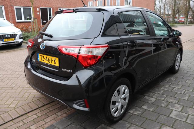 Toyota YARIS 1.5 Hybrid Active Automaat Achteruitrij camera.