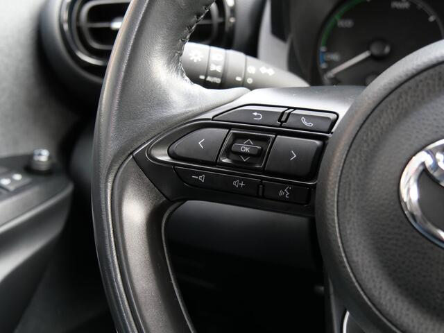 Toyota YARIS 1.5 VVT-i Active Automaat | CAMERA | NAVIGATIE | CARPLAY |