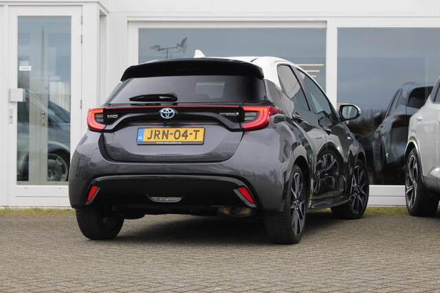 Toyota YARIS 1.5 Hybrid Executive Bi-tone kleur I Leder I Head up I Applecarplay I LED koplampen