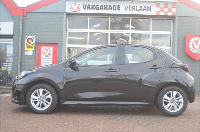 Toyota YARIS 1.5 VVT-i Business camera