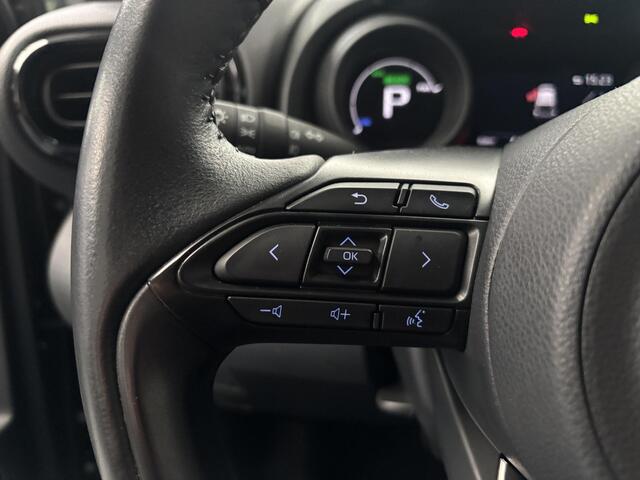 Toyota YARIS 1.5 Hybrid Dynamic APPLE CARPLAY/ANDROID AUTO, STOELVERWARMING!!!