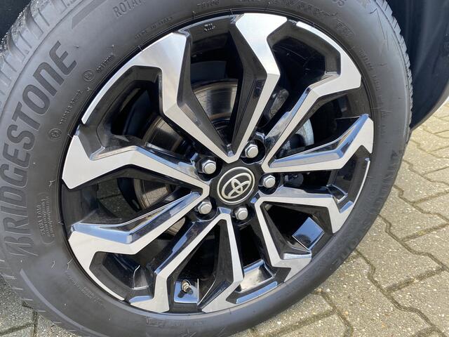 Toyota YARIS Cross 1.5 Hybrid AWD Adaptive Cruise Control, App Connect, Navigatie