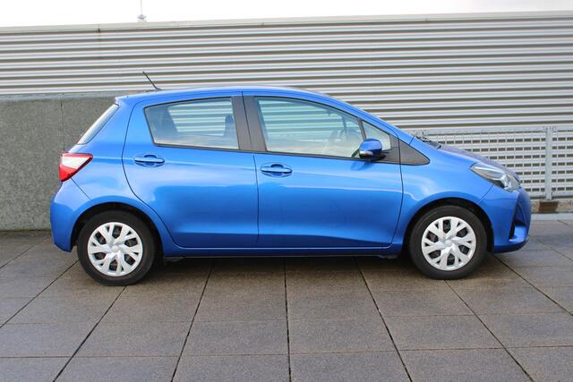 Toyota YARIS 1.5 Hybrid Energy AUTOMAAT TREKHAAK, ACHTERUITRIJCAMERA, NAVIGATIE