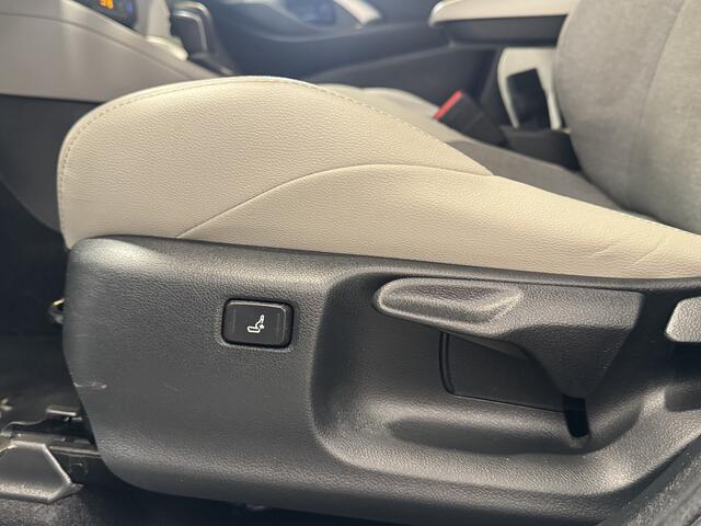 Toyota YARIS 1.5 Hybrid Executive Limited | Elekt. Inkl. Spiegels | Stoelverwarming | Keyless | Apple/Android Auto |