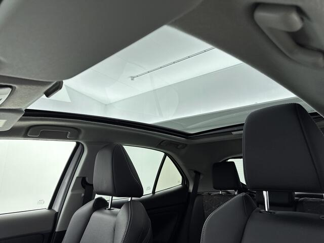 Toyota YARIS Cross 1.5 Hybrid Executive | Beurt Incl | Bi-Tone | Lichtmetalen Velgen 18'' | Panoramadak | Parkeersensoren | Navigatie |