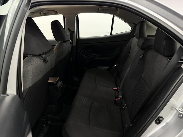 Toyota YARIS Cross 1.5 Hybrid 115 Dynamic Camera, Apple carplay, Rijstrook correctie, Cruise control, Clima, Lichtmetalen velgen, 7 jaar garantie