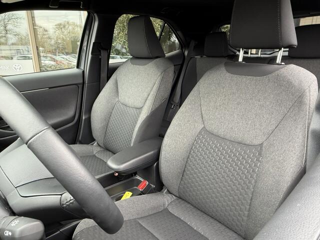 Toyota YARIS Cross 1.5 Hybrid 130 Dynamic | Stuur en Stoelverwarming | All Seasons