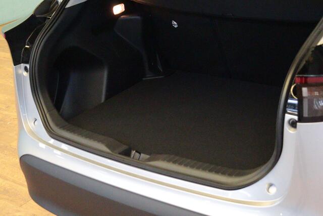 Toyota YARIS Cross 1.5 Hybrid Active | APPCONNECT | CLIMA | CAMERA | ADAP CRUISE | LANE-ASSIST |