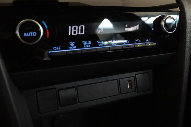 Toyota YARIS Cross 1.5 Hybrid Active | APPCONNECT | CLIMA | CAMERA | ADAP CRUISE | LANE-ASSIST |