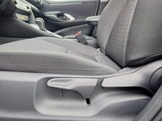 Toyota YARIS 1.5 Hybrid Dynamic met trekhaak