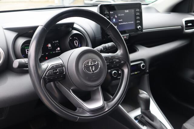 Toyota YARIS 1.5 Hybrid Dynamic Blindspot | Carplay