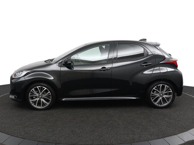 Toyota YARIS 1.5 Hybrid 130 Executive | Origineel NL | Stoel en Stuurverwarming | Navigatie | Keyless Entry | 130 PK | Kunstlederen Bekleding |