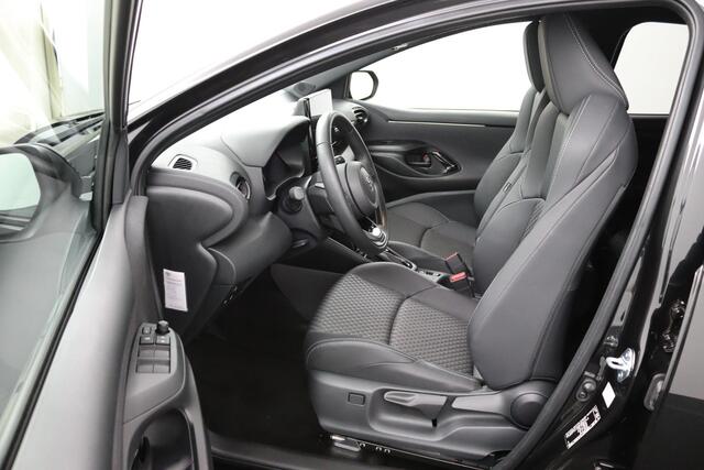 Toyota YARIS 1.5 Hybrid 130 Executive | Origineel NL | Stoel en Stuurverwarming | Navigatie | Keyless Entry | 130 PK | Kunstlederen Bekleding |