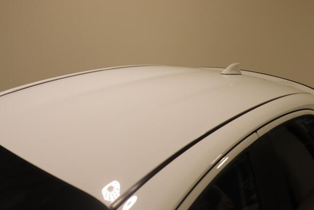 Toyota YARIS 1.5 Hybrid Dynamic, Parkeersensoren, Navi, Apple Carplay / Android Auto, Keyless, Camera!