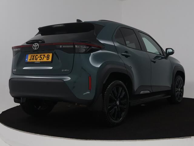 Toyota YARIS Cross 1.5 Hybrid 115 Dynamic | Comfort Pack | All-season banden | Treeplanken | Spatlappen |