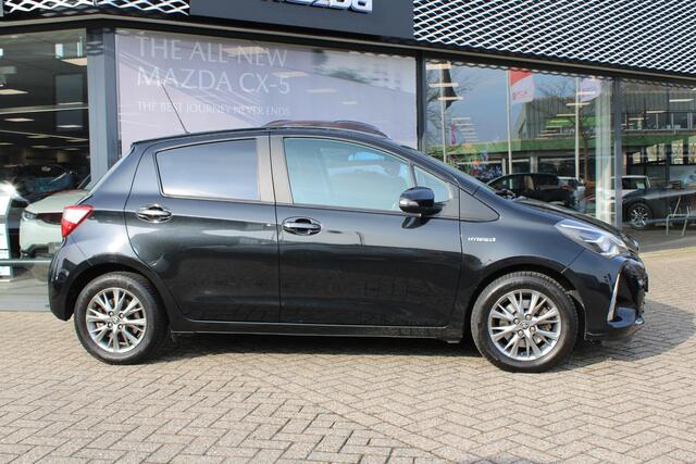 Toyota YARIS 1.5 Hybrid Dynamic , Automaat, All Season, Camera, Navi, Clima, Cruise, LMV 15 Inch, Bluetooth, LKA