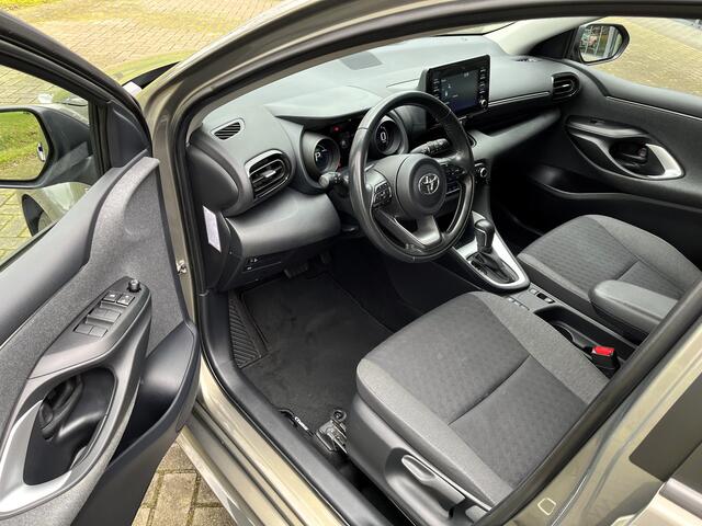 Toyota YARIS 1.5 Hybrid Dynamic | CAMERA | CARPLAY | FULL LED