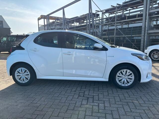 Toyota YARIS 1.5 HYB. COMFORT