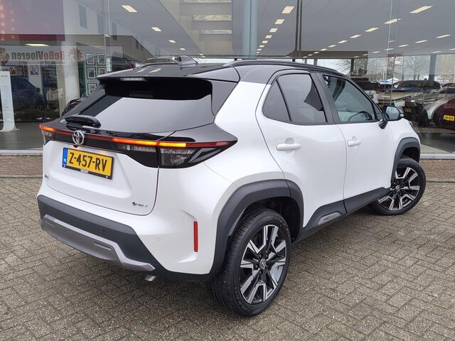 Toyota YARIS Cross 1.5 Hybrid 130 Launch Edition | Head-Up Display | JBL | Sensoren