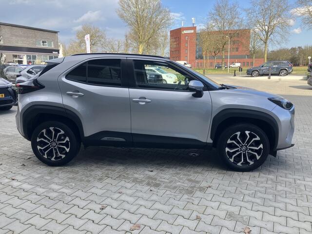 Toyota YARIS Cross 1.5 Hybrid Dynamic | Parkeersensoren V+A | Stoelverwarming