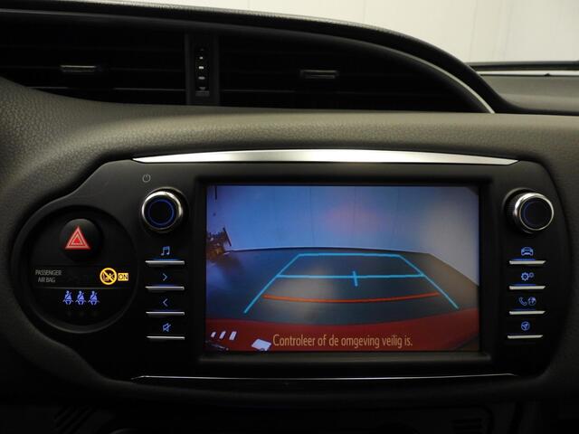 Toyota YARIS 1.5 Hybrid Active CAMERA/CLIMA/CRUISE/BLUETOOTH!