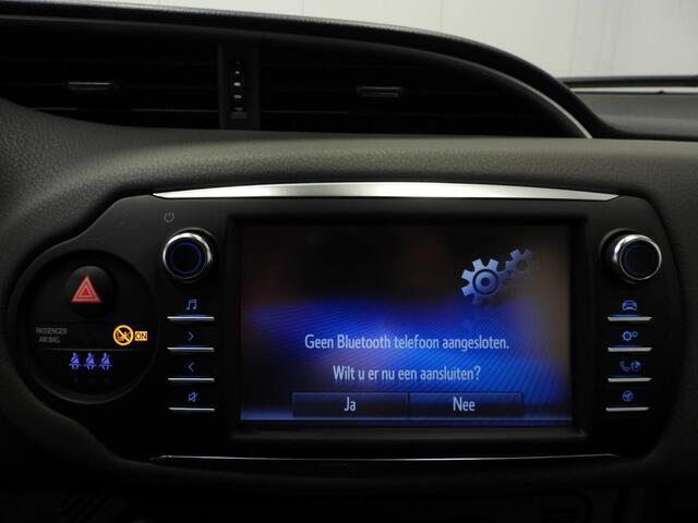 Toyota YARIS 1.5 Hybrid Active CAMERA/CLIMA/CRUISE/BLUETOOTH!