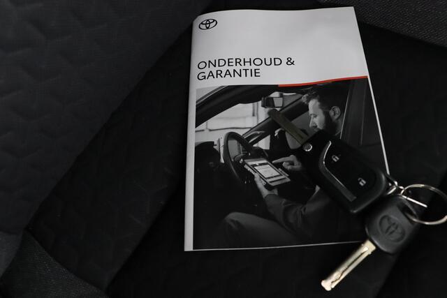 Toyota YARIS Cross 1.5 Hybrid Active | Trekhaak | Cruise control | Parkeer camera |