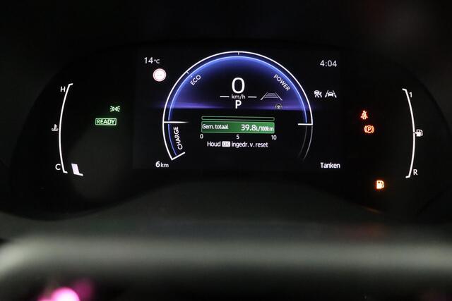 Toyota YARIS Cross 1.5 Hybrid 130 Dynamic | Stuur en stoel verwarming | Parkeer sensoren | Navigatie |