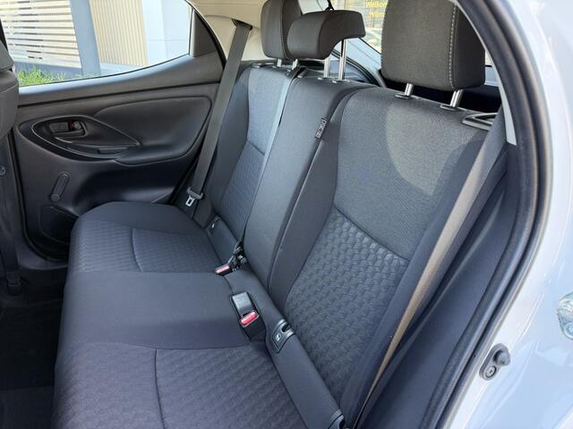 Toyota YARIS 1.5 Hybrid Active | Caplay | Camera | Trekhaak |