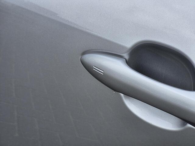 Toyota YARIS Cross 1.5 Hybrid 130 GR SPORT | Facelift | Elek. Kofferklep | Stoel- stuurverwarming | PDC V+A | BSM | Camera