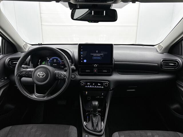 Toyota YARIS 1.5 Hybrid Dynamic | BTW Voertuig | Stoelverwarming | Dealeronderhouden |