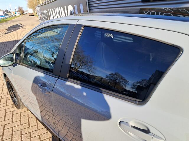 Toyota YARIS 1.5 Hybrid GR-Sport!! Hybride Automaat | Unieke uitvoering!! | Camera | Cruise | LM Velgen | Privacy glas | Keyless | RIJKLAARPRIJS INCL 12 MAANDEN GARANTIE EN BEURT