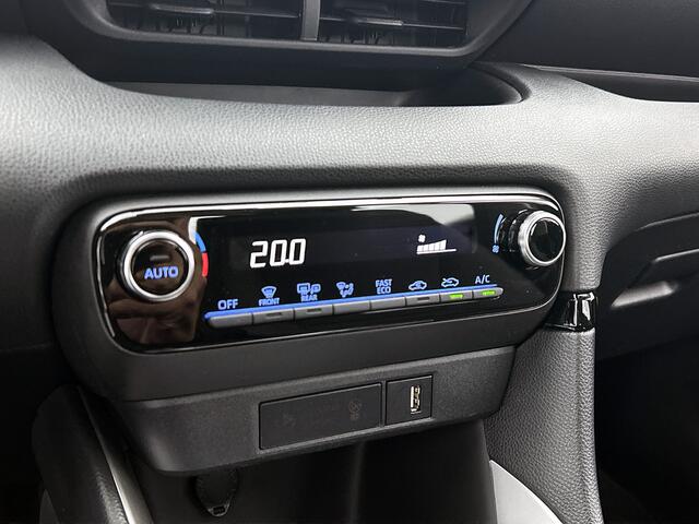 Toyota YARIS 1.5 Hybrid Dynamic | Achteruitrijcamera | Dealeronderhouden |