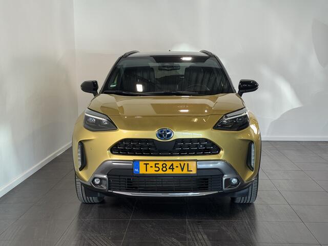 Toyota YARIS Cross 1.5 Hybrid Adventure | Panoramadak | Elektrische achterklep | JBL-Audio | Stoel/stuurverwarming | BSM |